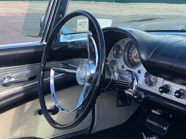 1957 Ford Thunderbird