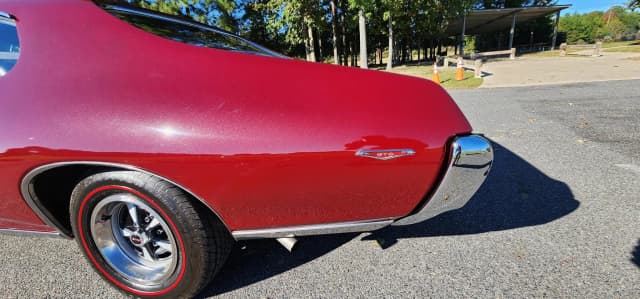 1969 Pontiac GTO Hardtop Coupe 4-Speed